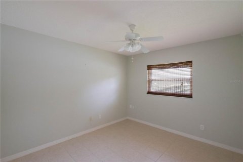 House in DeLand, Florida 4 bedrooms, 150.97 sq.m. № 1324407 - photo 15