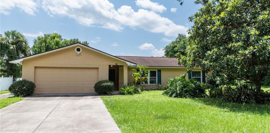 Casa en DeLand, Florida 4 dormitorios, 150.97 m2 № 1324407