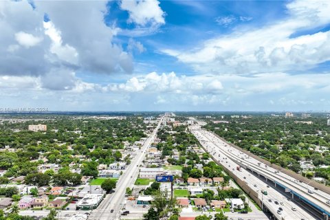 Land in Miami, Florida № 1348093 - photo 17