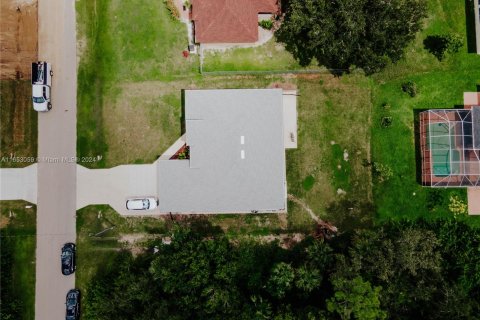 Villa ou maison à vendre à Lehigh Acres, Floride: 4 chambres, 177.91 m2 № 1348137 - photo 30