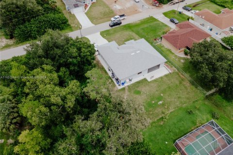 Villa ou maison à vendre à Lehigh Acres, Floride: 4 chambres, 177.91 m2 № 1348137 - photo 28