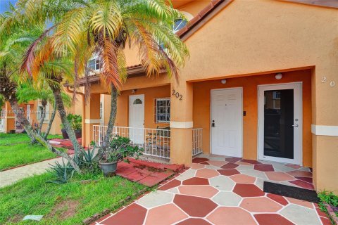 Condo in Hialeah, Florida, 2 bedrooms  № 1348057 - photo 25