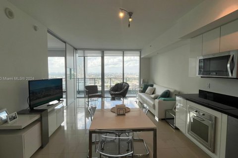 Condominio en venta en Miami, Florida, 1 dormitorio, 73.3 m2 № 1441655 - foto 11