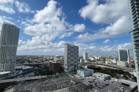 Condominio en venta en Miami, Florida, 1 dormitorio, 73.3 m2 № 1441655 - foto 3