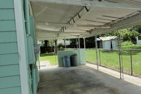 House in Tampa, Florida 3 bedrooms, 82.5 sq.m. № 1340313 - photo 26