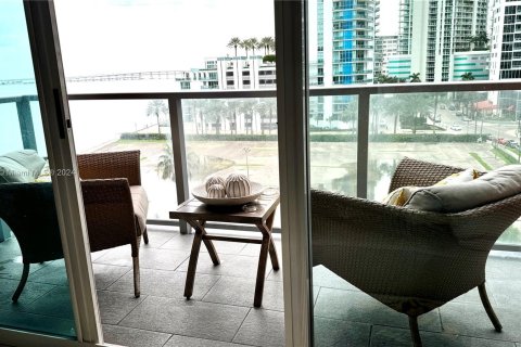 Condominio en venta en Miami, Florida, 2 dormitorios, 105.91 m2 № 1356761 - foto 7