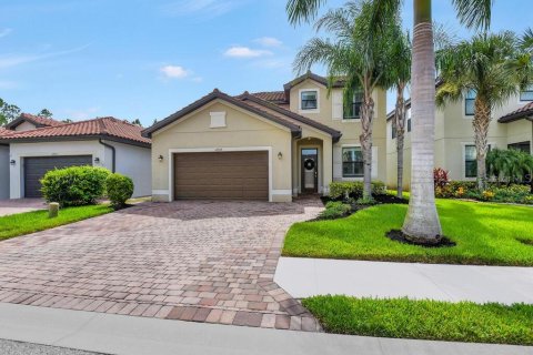 Villa ou maison à vendre à Fort Myers, Floride: 4 chambres, 242.1 m2 № 1265129 - photo 2