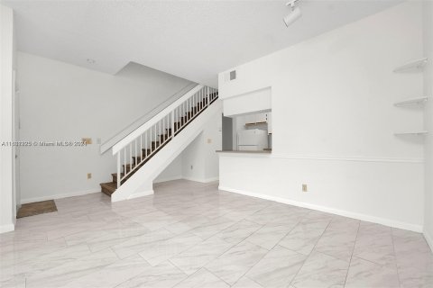 Copropriété à vendre à Hialeah, Floride: 1 chambre, 82.4 m2 № 1292216 - photo 7