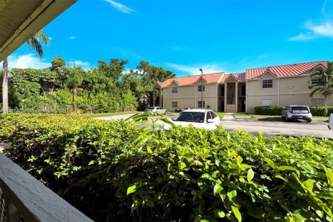 Copropriété à vendre à Hialeah, Floride: 1 chambre, 82.4 m2 № 1292216 - photo 17