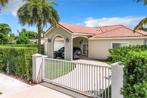 Villa ou maison à vendre à Miami, Floride: 3 chambres, 214.6 m2 № 1372371 - photo 1