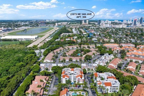 Condominio en venta en Aventura, Florida, 3 dormitorios, 144.46 m2 № 1406228 - foto 1