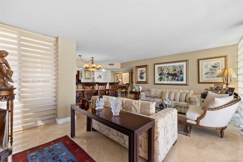 Copropriété à vendre à Aventura, Floride: 3 chambres, 144.46 m2 № 1406228 - photo 14