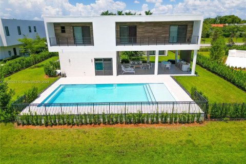 Casa en venta en Weston, Florida, 6 dormitorios, 498.7 m2 № 1345380 - foto 1