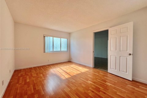 Condominio en venta en Weston, Florida, 2 dormitorios, 102.75 m2 № 1072299 - foto 11