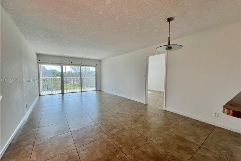 Condominio en venta en Weston, Florida, 2 dormitorios, 102.75 m2 № 1072299 - foto 8
