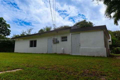 Villa ou maison à vendre à Miami, Floride: 3 chambres, 132.94 m2 № 1385629 - photo 14