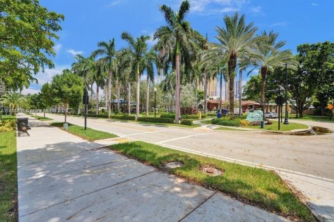 Condo in Sunny Isles Beach, Florida, 2 bedrooms  № 1385661 - photo 27