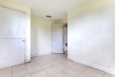 Casa en venta en Boynton Beach, Florida, 3 dormitorios, 76.92 m2 № 1385662 - foto 16