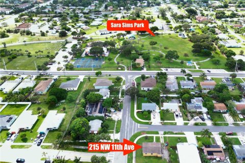 House in Boynton Beach, Florida 3 bedrooms, 76.92 sq.m. № 1385662 - photo 8