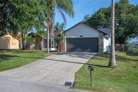 Casa en venta en Palm Bay, Florida, 3 dormitorios, 136.94 m2 № 1253682 - foto 4