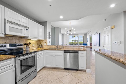 Copropriété à vendre à Hutchinson Island South, Floride: 3 chambres, 143.91 m2 № 1031955 - photo 27