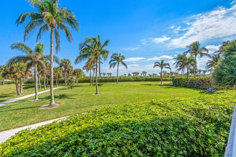 Condo in Hutchinson Island South, Florida, 3 bedrooms  № 1031955 - photo 17