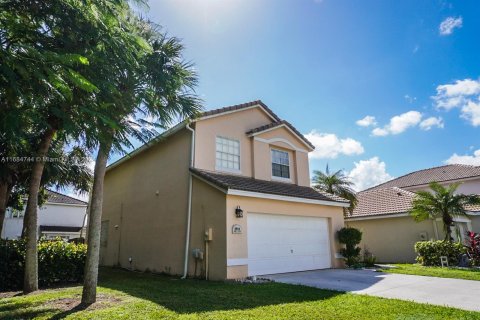 Villa ou maison à vendre à Lake Worth, Floride: 4 chambres, 183.48 m2 № 1420360 - photo 3