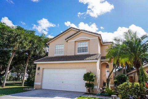 Villa ou maison à vendre à Lake Worth, Floride: 4 chambres, 183.48 m2 № 1420360 - photo 1