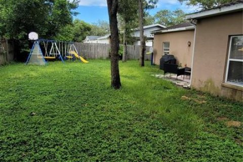 Immobilier commercial à vendre à New Port Richey, Floride: 119.66 m2 № 1344571 - photo 2