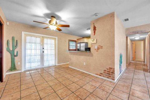 Casa en venta en Saint Petersburg, Florida, 3 dormitorios, 99.03 m2 № 1344538 - foto 10