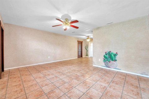 Villa ou maison à vendre à Saint Petersburg, Floride: 3 chambres, 99.03 m2 № 1344538 - photo 7