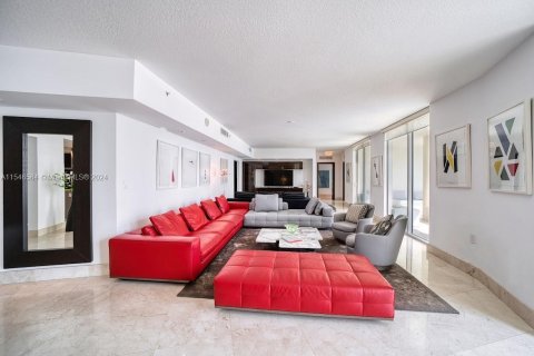 Condominio en alquiler en Sunny Isles Beach, Florida, 4 dormitorios, 270.72 m2 № 1058037 - foto 8