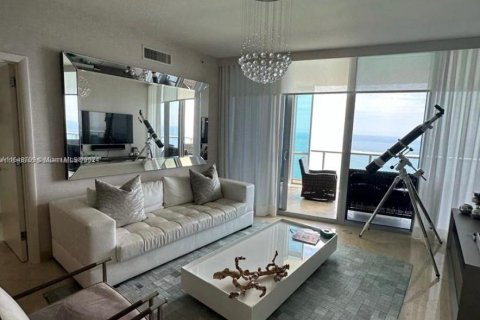 Copropriété à louer à Sunny Isles Beach, Floride: 2 chambres, 138.15 m2 № 1351908 - photo 2