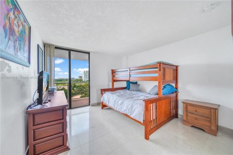 Condo in Aventura, Florida, 2 bedrooms  № 1351865 - photo 20