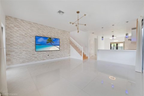 Casa en venta en Homestead, Florida, 4 dormitorios, 198.53 m2 № 1351911 - foto 2