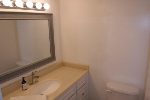 Condo in Lauderhill, Florida, 1 bedroom  № 1021945 - photo 21