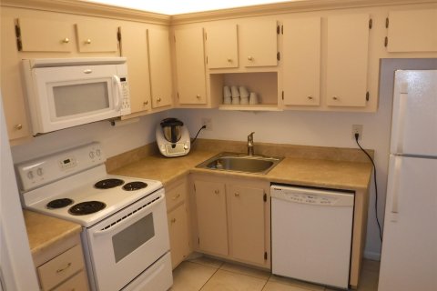 Condo in Lauderhill, Florida, 1 bedroom  № 1021945 - photo 11