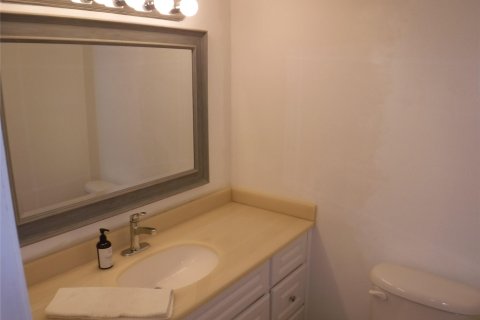 Condo in Lauderhill, Florida, 1 bedroom  № 1021945 - photo 22