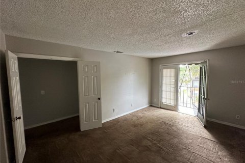 Commercial property in Orlando, Florida 17 bedrooms, 125.23 sq.m. № 1373502 - photo 11