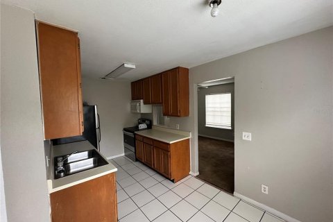 Immobilier commercial à vendre à Orlando, Floride: 17 chambres, 125.23 m2 № 1373502 - photo 5