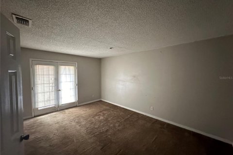 Commercial property in Orlando, Florida 17 bedrooms, 125.23 sq.m. № 1373502 - photo 10