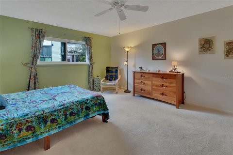 Condo in DeLand, Florida, 2 bedrooms  № 1428824 - photo 13