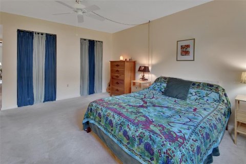 Condo in DeLand, Florida, 2 bedrooms  № 1428824 - photo 14