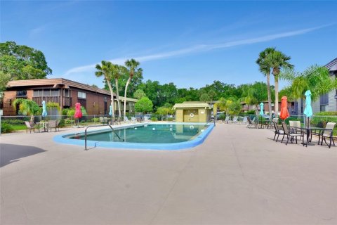 Condo in DeLand, Florida, 2 bedrooms  № 1428824 - photo 23