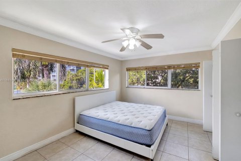 Condominio en venta en Bay Harbor Islands, Florida, 1 dormitorio, 71.07 m2 № 1325229 - foto 14