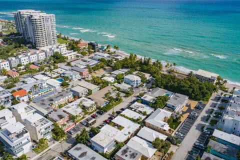 Terreno en venta en Hollywood, Florida № 1325226 - foto 27