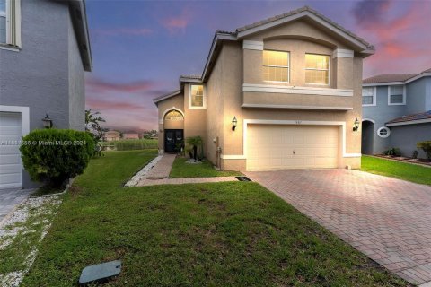 Casa en venta en Miramar, Florida, 4 dormitorios, 231.42 m2 № 1358864 - foto 1