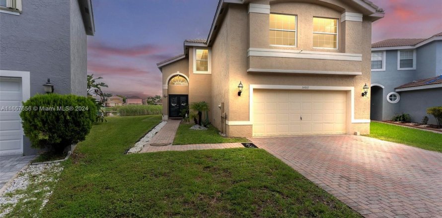 Casa en Miramar, Florida 4 dormitorios, 231.42 m2 № 1358864