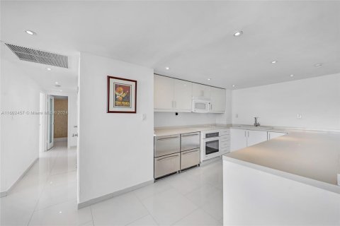 Condominio en venta en Miami Beach, Florida, 2 dormitorios, 99.5 m2 № 1224980 - foto 12