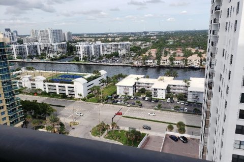 Condo in Hollywood, Florida, 1 bedroom  № 1224981 - photo 21